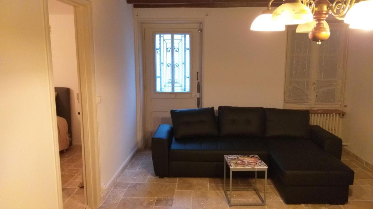 Le Gite Au Pied Du Chateau De Chaumont Exteriör bild